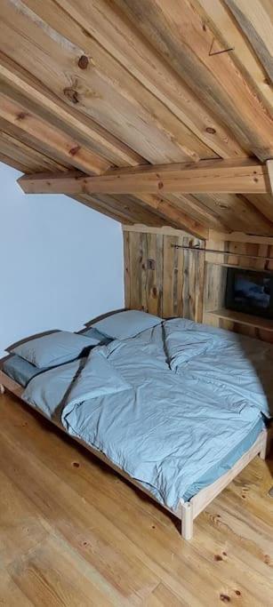 Chalet Boruvka - Biofarma Na Samote V Lesich Benesov  Экстерьер фото