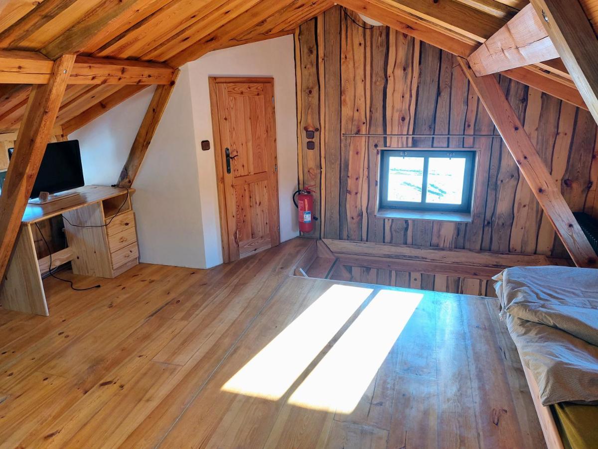 Chalet Boruvka - Biofarma Na Samote V Lesich Benesov  Экстерьер фото